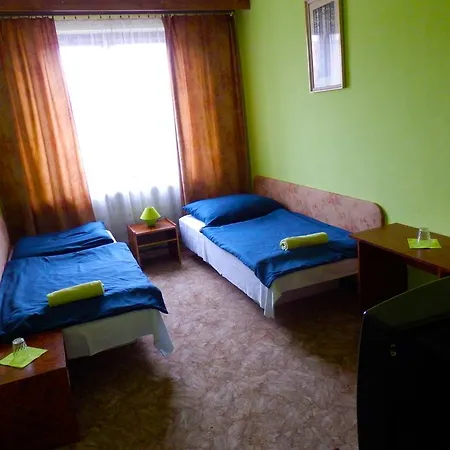 Puk Hotel 2*